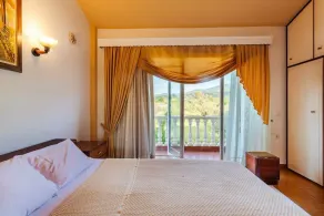 Villa Vlassoula - Beachfront Luxury Villa with Private Pool & Garden Heaven - Image 5