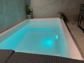 House in the center of Nerja with pool 3 minutes walk from the beach - Image 2