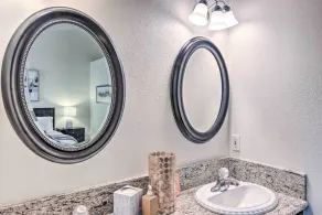 Family-Friendly Getaway: Community Amenities! - Image 5