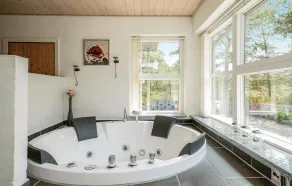 Gorgeous home in Hadsund with WiFi - Image 5