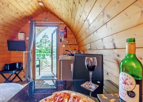 Luxury Pods Pet Friendly - Image 5