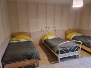 Appartement 130 M² Cour Privative Ruisseau Sous Balcon - Image 4
