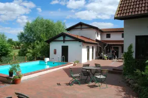 Comfortable apartment in quaint holiday village - Image 3