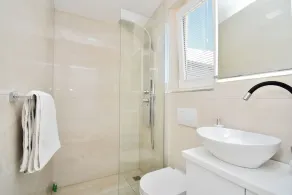 House Luxury - Image 4