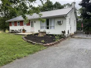 Newly Renovated! Way-Har Farms Guest Cottage - Image 2