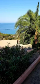 BEAUTIFUL 4-BEDROOM, 150 M² HOME NEAR THE OCEAN, AIR-CONDITIONED, LARGE JACUZZI FOR 6, PRIVATE TERRACE, SOLARIUM - Image 3