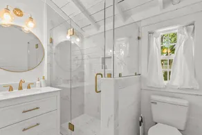 Darling on Main Beautifully Renovated Historic Home 2 Miles from UA Campus!  - Image 3