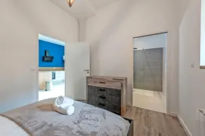 New, quiet, comfortable 3-star Meublé de Tourisme apartment. - Image 3