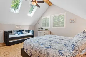4 BR 4 BA Cottage - Walk to Private BEACH!!! - Image 3