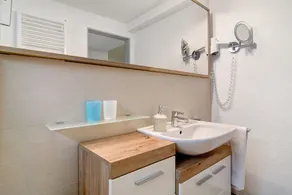 Apartment 'Fewo Gartenterrasse' with Private Terrace, Garden, and Wi-Fi - Image 2