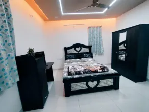 Zenith Paradise-Luxurious 3BR Apartment - Image 3