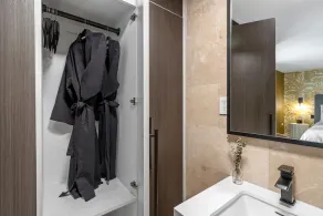 SJU Premium Location w/Ocean Views, Steps to Beach & Lagoon - Image 4