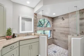 Gated 3 BR 2 bath condo STEPS to Vanderbilt Beach - Image 2