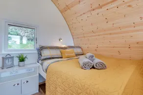 1 Bed in Shute oc-jbretr - Image 3