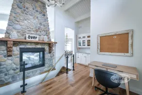 5 bdrm, 3 bath Beach Chalet! Steps to Georgian Trail! Georgian Bay Views! - Image 2