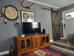 Cozy two bedroom home by historic Rt. 66, pet friendy too! - Image 2
