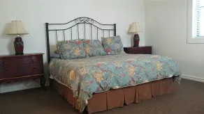 3 Bedroom 2 Bath apartment with wood-burning fireplace - Image 3