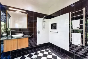 Unwind at Secret Garden Maleny 3 BR Family Home - Image 3