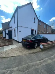 Remarkable Studio flat in Cambridge - Image 5