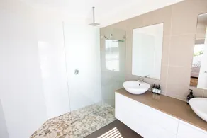 PERFEKTE Lage in Casuarina. Schönes Haus mit Pool in der Nähe von Strand und Geschäften - Image 4