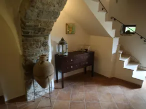 House With Pool, Garden and Wifi in Medieval Village, With Panoramic Views - Image 2