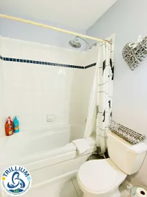 Cozy Studio Loft with 2 Baths Next to Slopes - Image 2