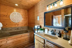 Lux Cabin + Panoramic Mountain Views + Hot Tub, Pool + King Suite! - Image 4