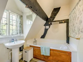 3 bedroom accommodation in Callow End, Worcester - Image 2