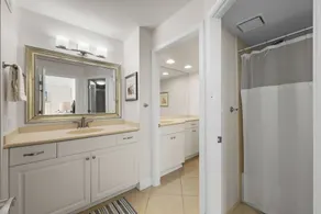 Élégant condo en bord de mer avec bain à remous, piscine chauffée et vue panoramique sur l'océan - Image 5