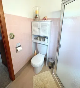 Charming Private Home - Walk to DT and the Beach! - Image 2