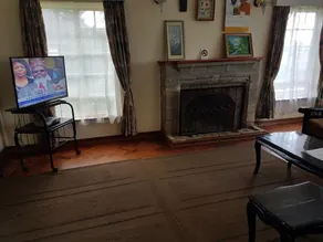 Rays Place - Image 2
