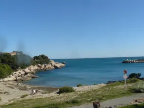 Village house - seaside. Sleeps 8. 2 bedrooms and 1 dormitory - Image 3