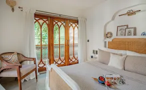 ELIVAAS Kensho Daisy | 5 BHK Villa With Plunge Pool - Image 5