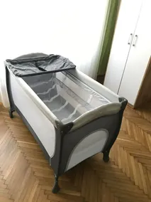 Sunny and spacious apartment near city centre - Image 2