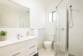 Smart Suites Self Check-in Apartments - S Freney - Image 4