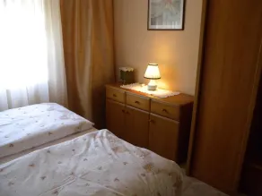 Holiday home with terrace - Image 5