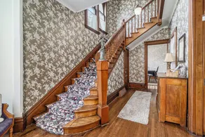 Timeless Memories - Victorian home located in the heart of Ludington - Image 2