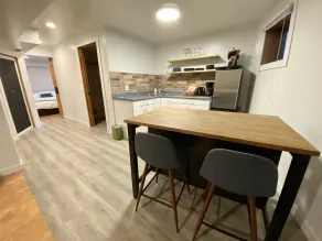 1 Bedroom Hideaway with Cozy Fireplace - Image 4