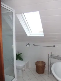 Nice bright apartment with garden on the beach and nature reserve - Image 4