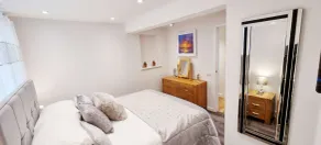 Beautifully  Presented One Bedroom Romantic Home & Private Hot Tub. - Image 3