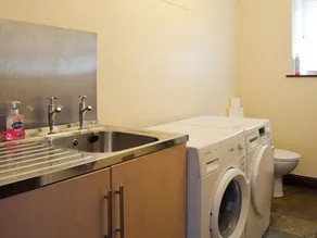 Alojamiento de 3 habitaciones en Buxworth, High Peak - Image 3