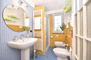 Luxury sea view apartment with pool and parking - Image 3