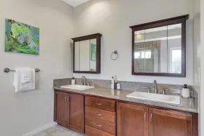 Ahwahnee Hilltop Getaway - large modern home with amazing views - Image 5