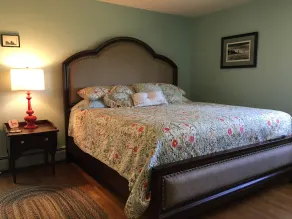 Tranquility on Penobscot Bay Private Retreat: Book Your Maine Foliage Trip Now - Image 3