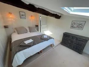 Exceptional setting, many points of interest - Image 5
