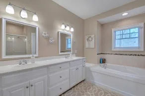 Beautiful Mountain Getaway• 5Bd, Wineries, Breweries, Golk, Hiking, New Arcade! - Image 3
