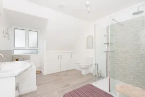 Maison fabuleuse avec une vue magnifique - Image 3