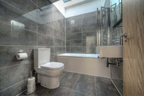 This wonderfully light open-design, pet friendly house overlooks the charming natural pool and is cl - Image 5