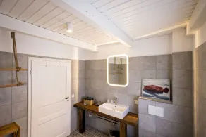 Freshly renovated brick house from the 1920s in Wingst - Image 4