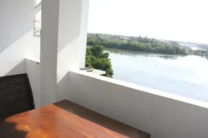 Kalapuwa resort - Double room with Balcony and en-suite bathroom - Image 3